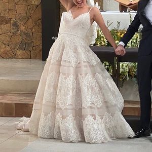 Gorgeous ivory lace wedding gown